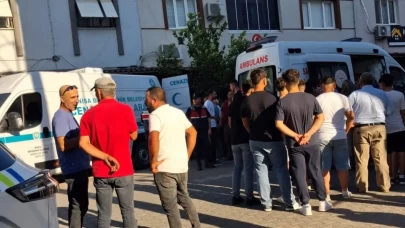 Manisa'da tıraş olurken kurşunların hedefi oldular
