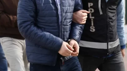 Baba oğlunu öldürdü!