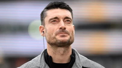 Albert Riera, Kızılyıldız yolunda
