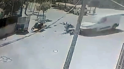 Çorlu'da motosiklet ile hafif ticari araç çarpıştı