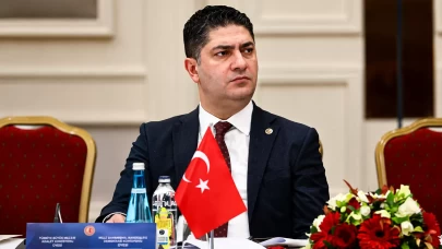 MHP'li Özdemir: Pisliklik, ABD çıkarlarına resmen hizmet etmektir!