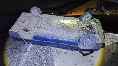 Tekeri çıkan otomobil kaza yaptı! 5 kişi yaralandı
