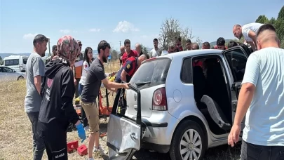 İki otomobilin çarpıştığı kazada 1 ölü, 5 yaralı