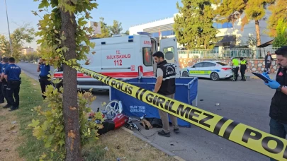 Gaziantep’te motosiklet ağaca çarptı