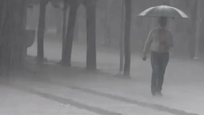 Uşak için kuvvetli sağanak uyarısı!