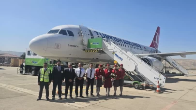 Siirt Havalimanı yeniden uçuşlara açıldı: İlk sefer İstanbul'dan yapıldı!