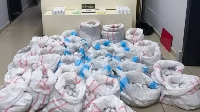 Mersin’de hastane otoparkında dev uyuşturucu operasyonu!