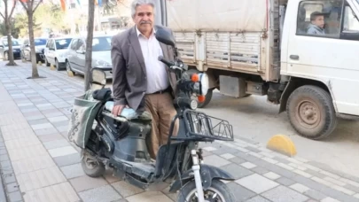Sandıklı’nın renkli adayı Menderes Koçak hayatını kaybetti