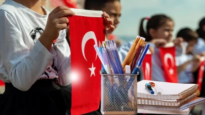 Yeni eğitim döneminde bir ilk! Türk Dünyası kaynakları sıralarda olacak