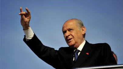 MHP’nin Bilge Lideri Devlet Bahçeli’nin tebessümü sosyal medyada büyük ilgi gördü
