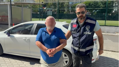 Samsun’da raftan aldığı ürünleri iade etmeye çalıştı