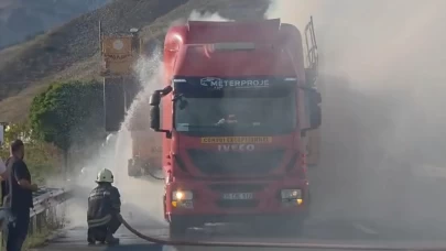 Sivas-Erzincan yolu trafiğe kapandı