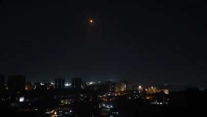 İran'dan Ürdün'deki ABD üslerine füze yağmuru