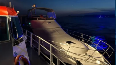 Çanakkale Boğazı’nda sürüklenen tekneyi Kıyı Emniyeti kurtardı!