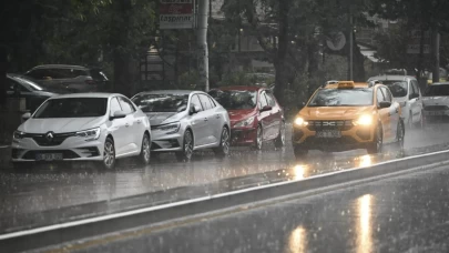 Meteoroloji peş peşe uyardı! Fırtına ve sağanak geliyor