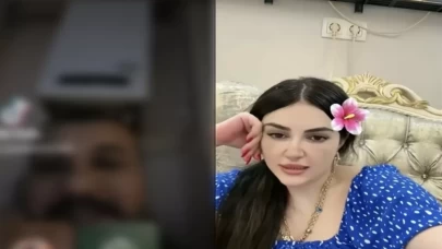 Canlı yayın yaparken polis baskınıyla yakalandı