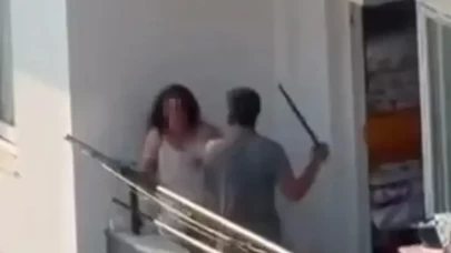 Adana’da balkonda dehşet!