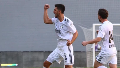 Ceyhun Gülselam futbolu bıraktığını açıkladı