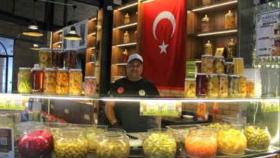 55 yıllık turşucunun püf noktası: Böyle yapınca kütür kütür oluyor!