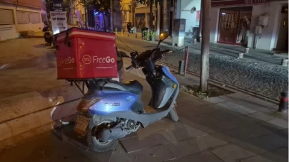Eskişehir’de alkollü motosiklet sürücüsü polis aracına çarptı