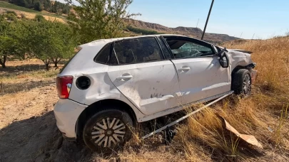 Adıyaman’da otomobil tarlaya yuvarlandı: 1 yaralı
