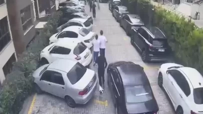 Beylikdüzü’nde tansiyon yükseldi: Kavganın ortasında silah çekildi!