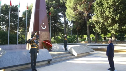 Bakü'nün kurtuluşunun 108. yıl dönümü! Türk Şehitliği'nde anlamlı tören