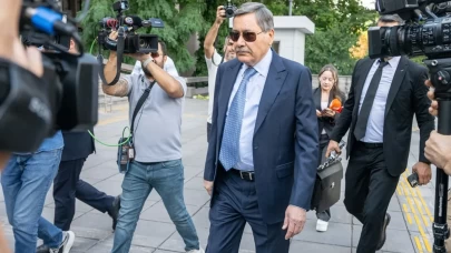 Melih Gökçek sakız polemiğine açıklık getirdi, muhalif medyaya sert yüklendi!