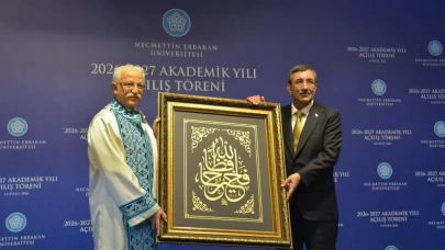 Cumhurbaşkanı Yardımcısı Yılmaz Konya’da konuştu: “Sosyal medya bizi toplumdan koparıyor”