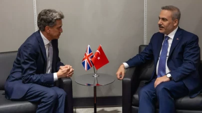 Fidan, BM 81. Genel Kurulu Marjında Birleşik Krallık Dışişleri Bakanı Ed Miliband ile bir araya geldi!