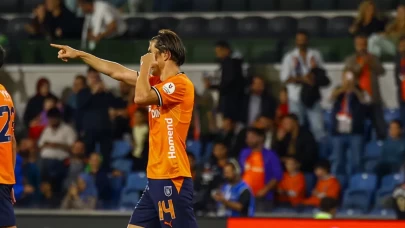 Başakşehir'de goller Shomurodov'dan geliyor