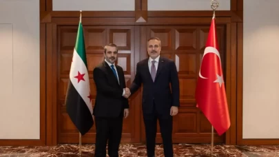 Bakan Hakan Fidan, Suriye Dışişleri Bakanı Şeybani ile görüştü