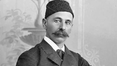 Türk dünyasını birleştirmek için ömrünü adadı! Bir fikir adamı, bir gazete, bir büyük ideal: İsmail Gaspıralı