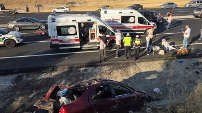 Elmadağ'da karşı şeride geçen otomobil dehşet saçtı