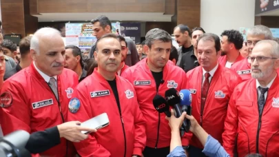 Bakan Kacır ve Selçuk Bayraktar TEKNOFEST yarışma alanını ziyaret etti
