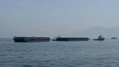 Hürmüz Boğazı'nda petrol tankeri vuruldu!