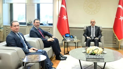 Bakan Uraloğlu, ROKETSAN Genel Müdürü Murat İkinci'yi kabul etti