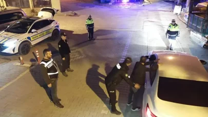 Balıkesir'de 37 adrese eş zamanlı operasyon