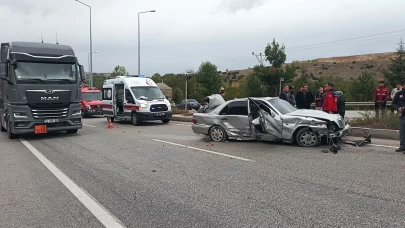 Burdur'da düğün yolunda feci kaza: Ölü ve yaralılar var