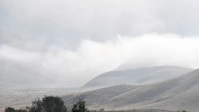 Şırnak Beytüşşebap’ta sis etkili oldu: Görüş mesafesi düştü