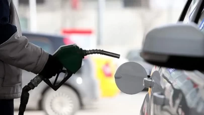 Akaryakıtta yeni dönem başladı! Benzin ve LPG'de pompaya yansıyacak rakam belli oldu