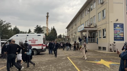 Kötü koku nedeniyle eğitime ara! 20 öğrenci hastanelik oldu