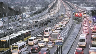 Bazı yollarda şerit ve güzergah değişikliği