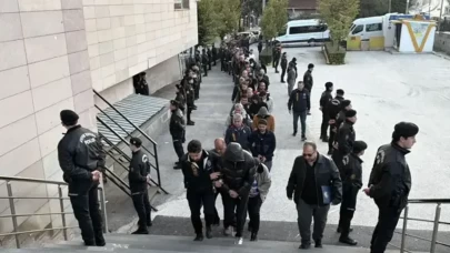 33 ilde yasa dışı bahis operasyonu! 78 kişi tutuklandı, 7,1 milyar liralık işlem hacmi tespit edildi