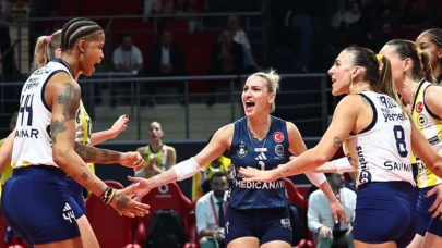 Fenerbahçe Göztepe voleybol maçı canlı izle! FB TV yayın linki