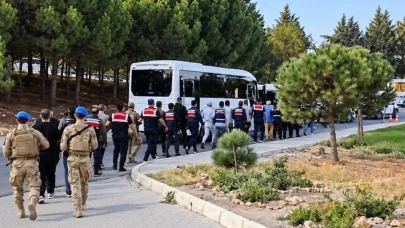 Çeşme Belediyesi’ne rüşvet operasyonu: Başkan yardımcısı dahil 10 kişi tutuklandı