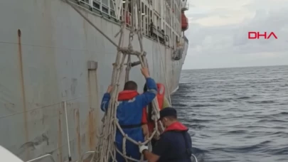 Yaralı denizci sahil güvenlik tarafından tahliye edildi!