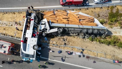 Manisa'daki otobüs kazasında ölü sayısı 12'ye yükseldi