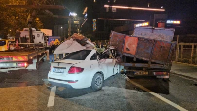 Beyoğlu’nda gece yarısı zincirleme kaza
