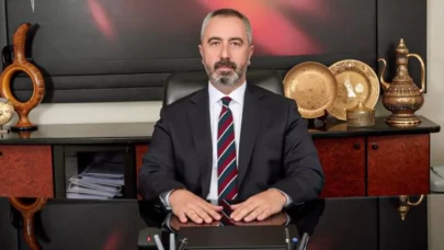 Bekir Bayrakdar kimdir, hangi görevlerde bulundu?